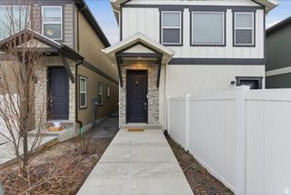 8680 N SHADOW CREEK ALLEY, Eagle Mountain, UT 84005
