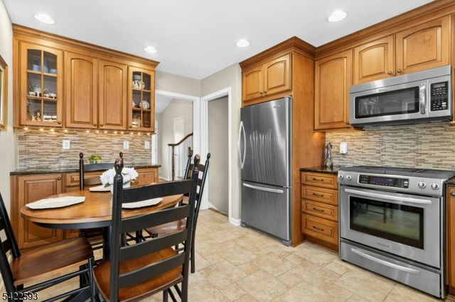 46 SURREY ROAD, Clark Twp., NJ 07066