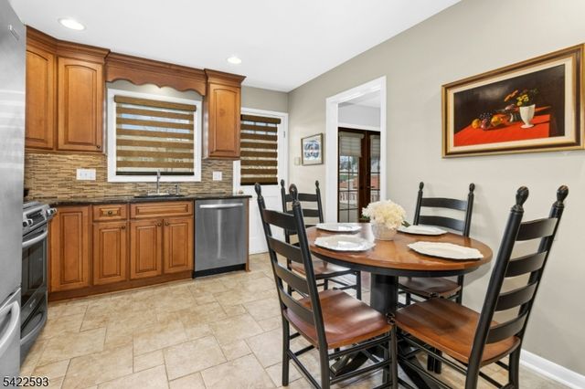 46 SURREY ROAD, Clark Twp., NJ 07066