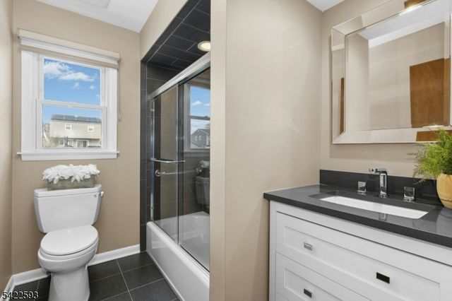 46 SURREY ROAD, Clark Twp., NJ 07066