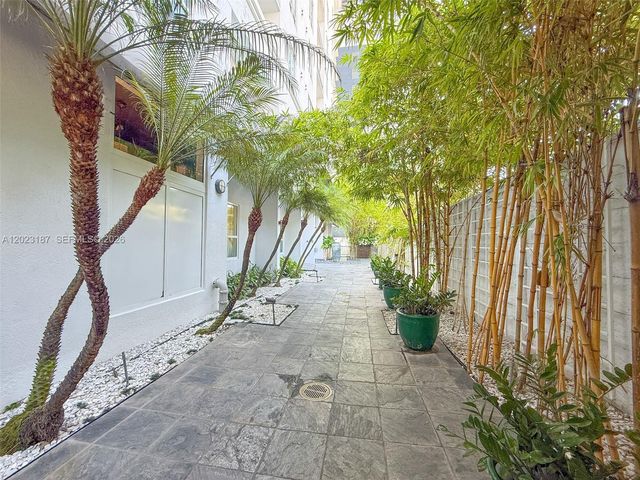 234 NE 3rd St 1108, Miami, FL 33132