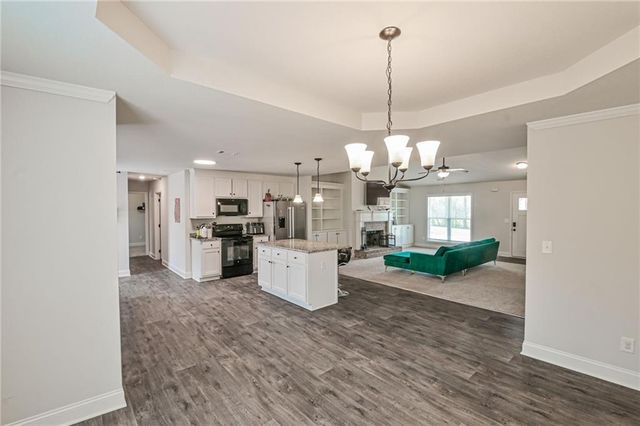 1374 Hardigree Road, Winder, GA 30680