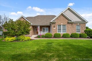 1123 Redbud Lane, Sugar Grove, IL 60554
