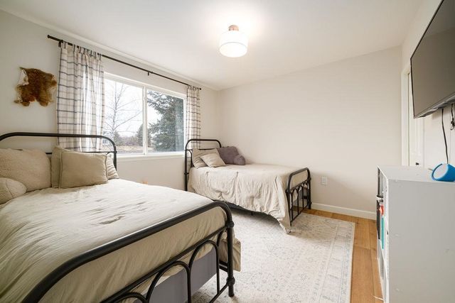 13467 Center, Traverse City, MI 49686