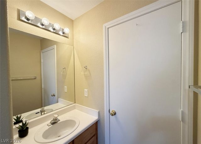 9972 Delicate Dew Street, Las Vegas, NV 89183