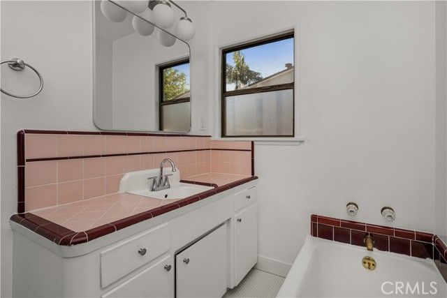 724 S Taylor Avenue, Montebello, CA 90640