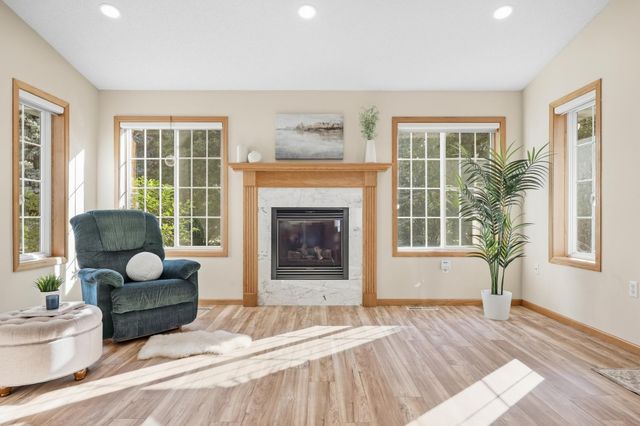 9412 Eagle Court, Monticello, MN 55362