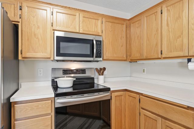 9412 Eagle Court, Monticello, MN 55362