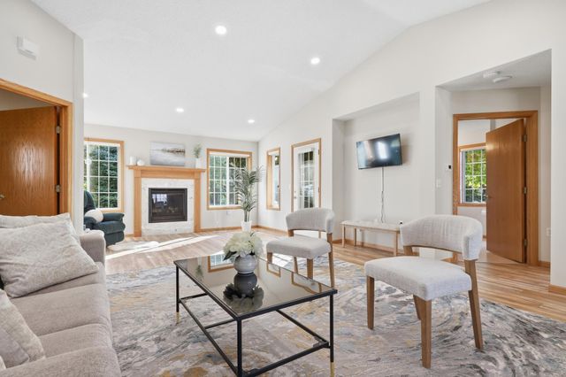 9412 Eagle Court, Monticello, MN 55362