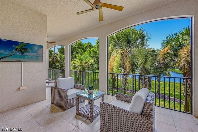 3053 Aviamar CIR 203, Naples, FL 34114