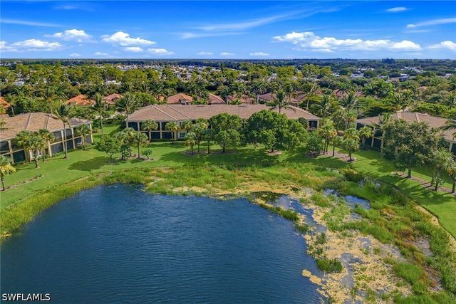 3053 Aviamar CIR 203, Naples, FL 34114