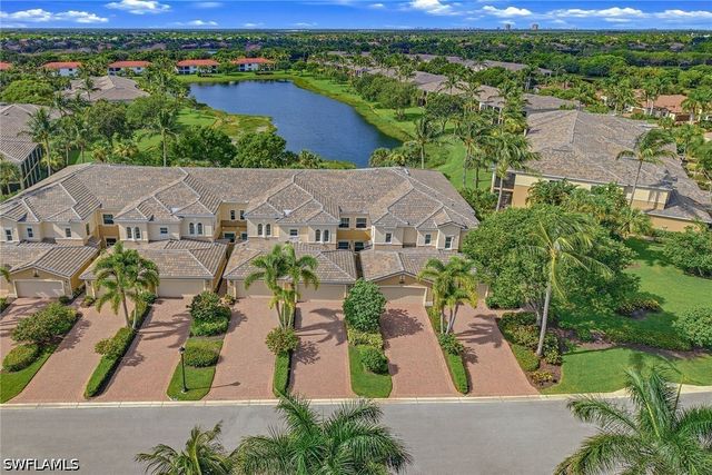 3053 Aviamar CIR 203, Naples, FL 34114
