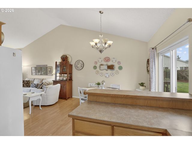 58930 TUNDRA Ct, St Helens, OR 97051