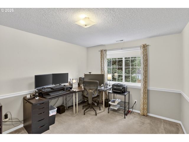 58930 TUNDRA Ct, St Helens, OR 97051