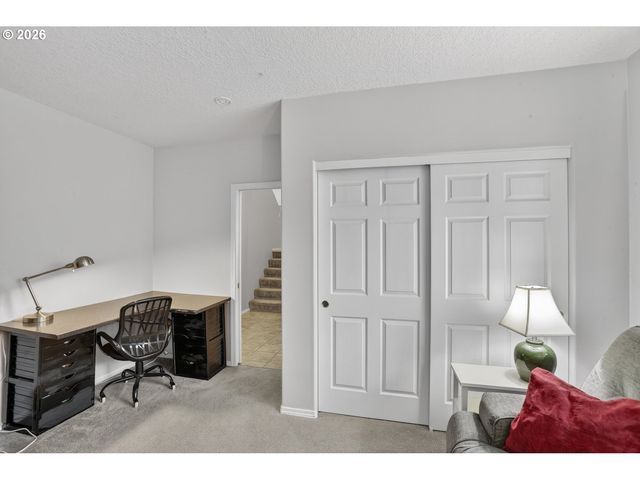 58930 TUNDRA Ct, St Helens, OR 97051