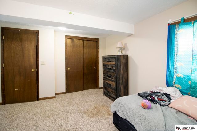 4879 Robin Drive, Omaha, NE 68157