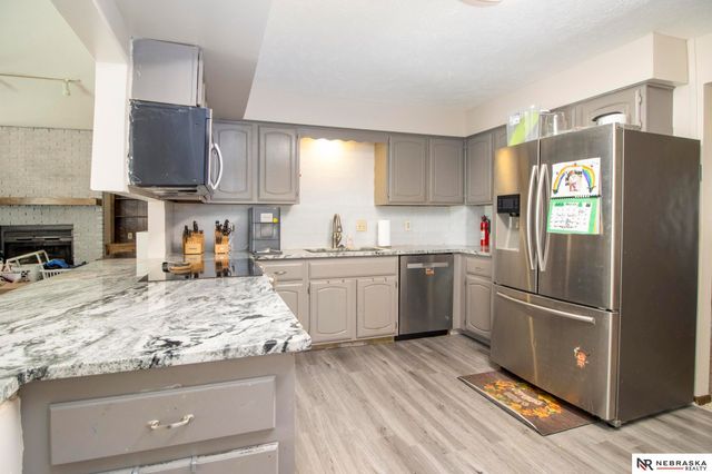 4879 Robin Drive, Omaha, NE 68157