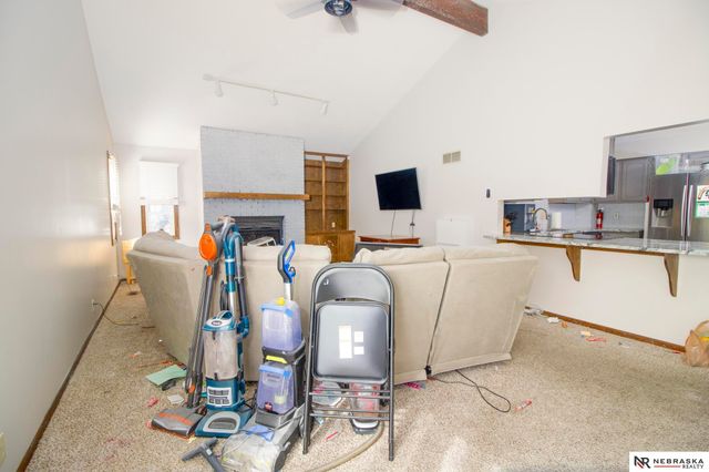 4879 Robin Drive, Omaha, NE 68157