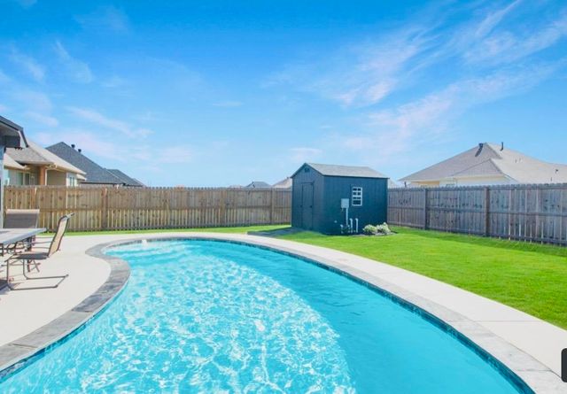 455 Mary Cir, Bullard, TX 75757