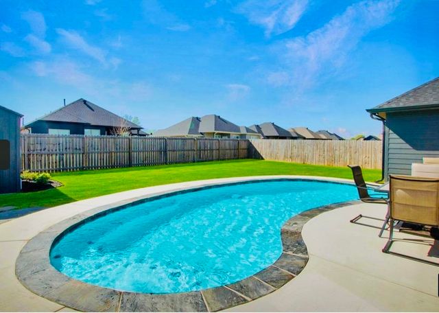 455 Mary Cir, Bullard, TX 75757