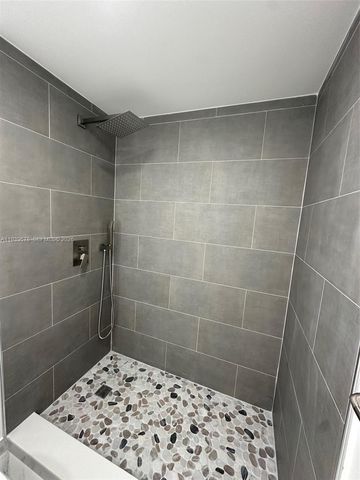 1521 NE 43rd Ct, Pompano Beach, FL 33064