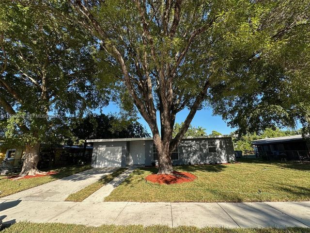 1521 NE 43rd Ct, Pompano Beach, FL 33064