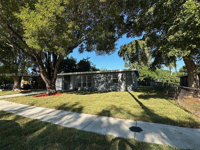 1521 NE 43rd Ct, Pompano Beach, FL 33064