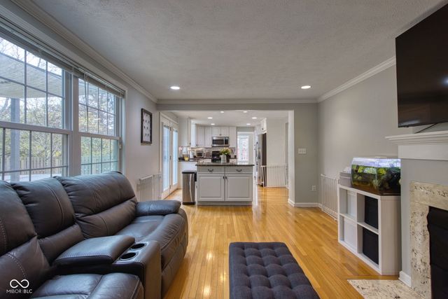 9111 Ditch Road, Indianapolis, IN 46260