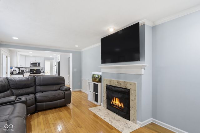 9111 Ditch Road, Indianapolis, IN 46260