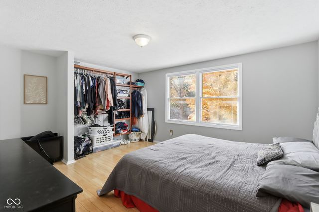 9111 Ditch Road, Indianapolis, IN 46260