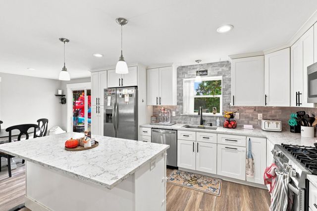1706 S Pines Rd, Spokane Valley, WA 99206