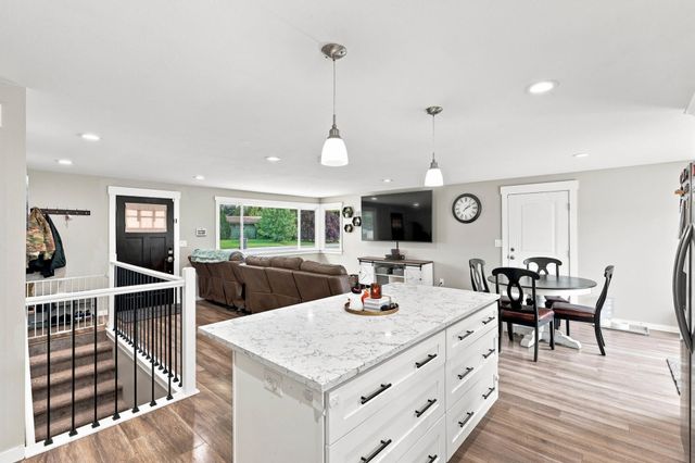1706 S Pines Rd, Spokane Valley, WA 99206