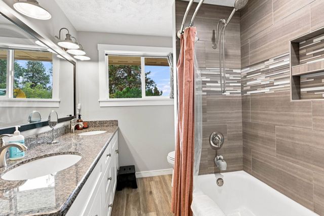 1706 S Pines Rd, Spokane Valley, WA 99206