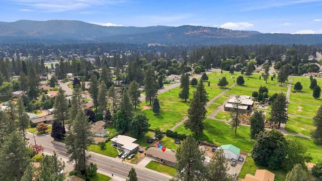 1706 S Pines Rd, Spokane Valley, WA 99206