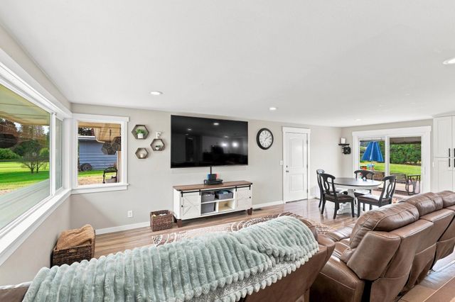 1706 S Pines Rd, Spokane Valley, WA 99206