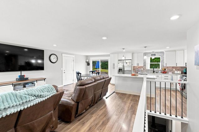 1706 S Pines Rd, Spokane Valley, WA 99206