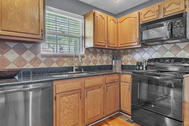 503 Melanie Dr, Lebanon, TN 37087