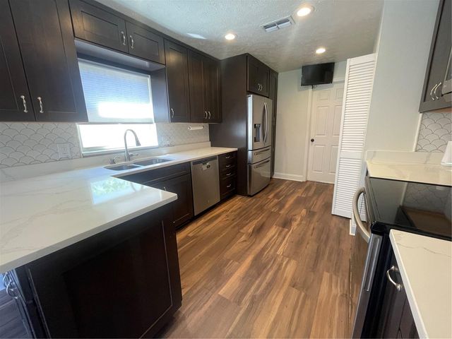 6806 S GABRIELLE STREET, Tampa, FL 33611
