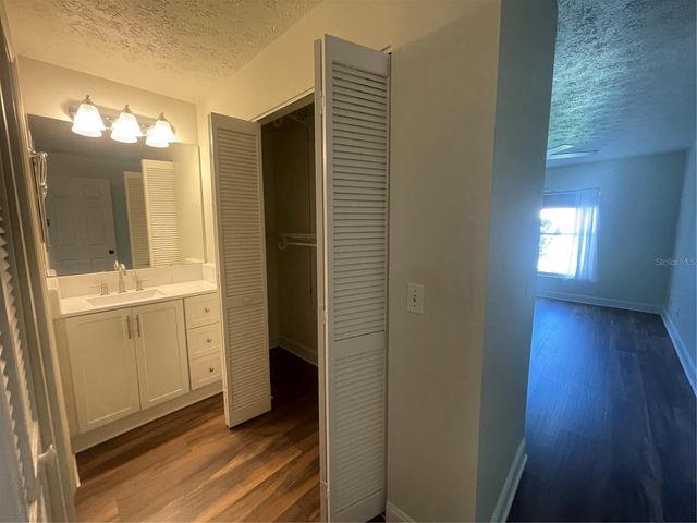 6806 S GABRIELLE STREET, Tampa, FL 33611