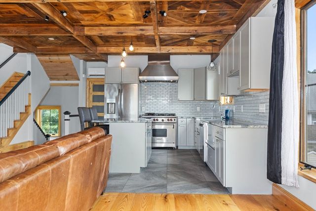 388 Sea View Drive, Warwick, RI 02889