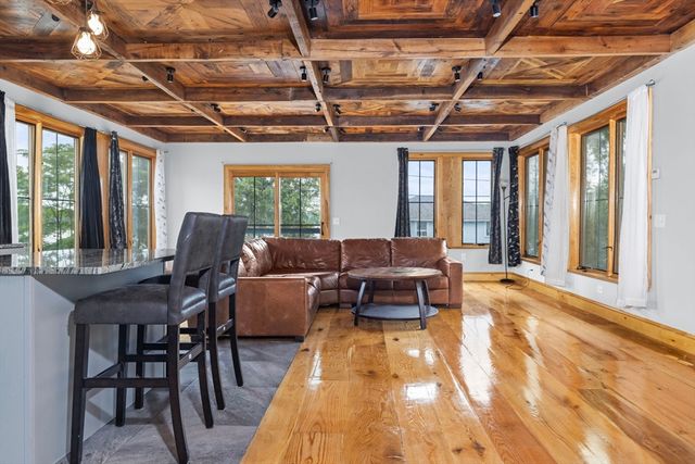 388 Sea View Drive, Warwick, RI 02889