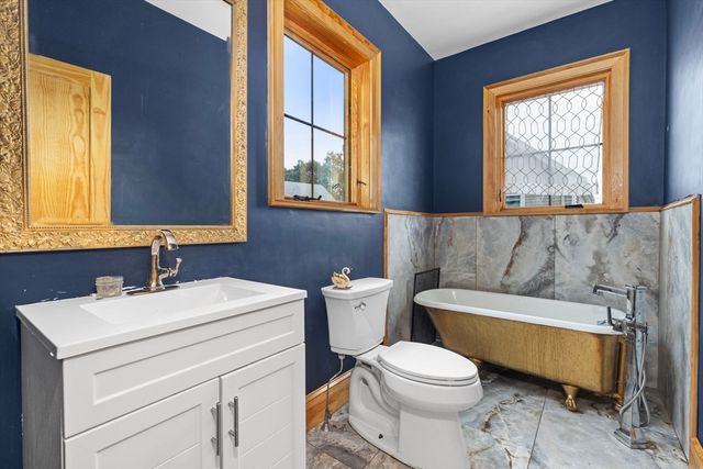 388 Sea View Drive, Warwick, RI 02889