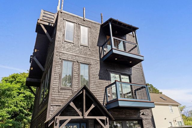 388 Sea View Drive, Warwick, RI 02889