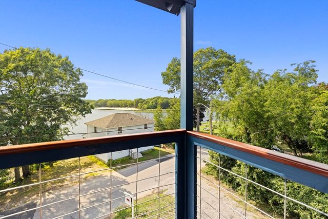 388 Sea View Drive, Warwick, RI 02889