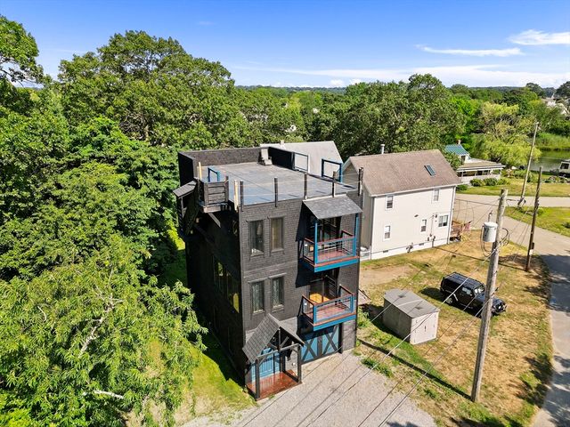 388 Sea View Drive, Warwick, RI 02889