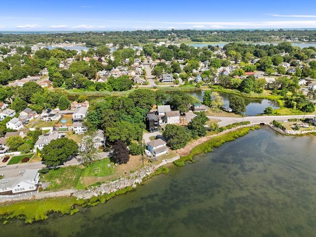 388 Sea View Drive, Warwick, RI 02889