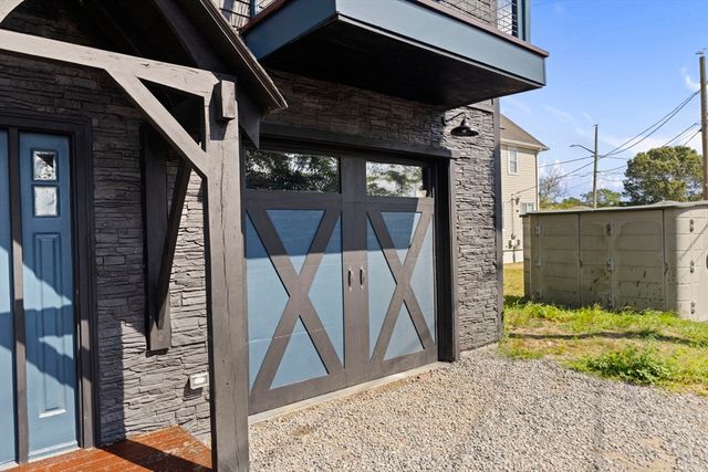 388 Sea View Drive, Warwick, RI 02889