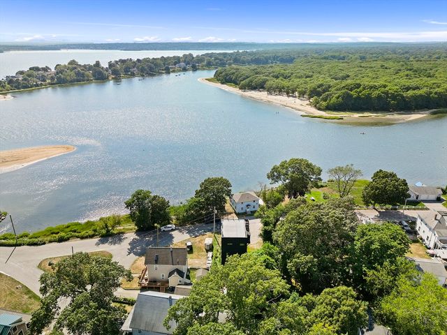 388 Sea View Drive, Warwick, RI 02889