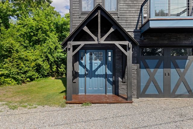 388 Sea View Drive, Warwick, RI 02889