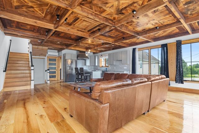 388 Sea View Drive, Warwick, RI 02889